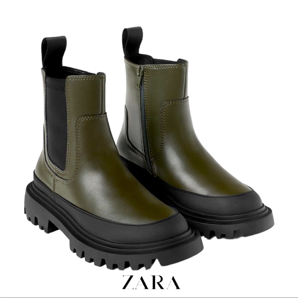 Kids stretch rubberized ankle boots dark green size 6 (size 8 women’s )